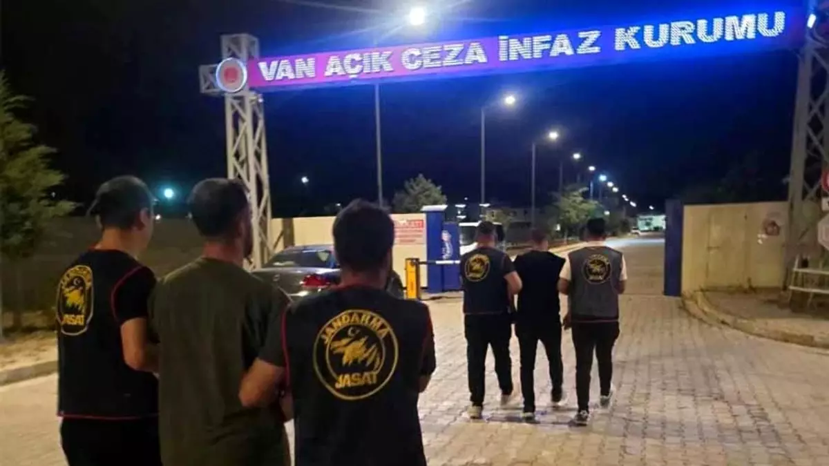 hakkaride 2 mahkum yakalandi qczypiNF