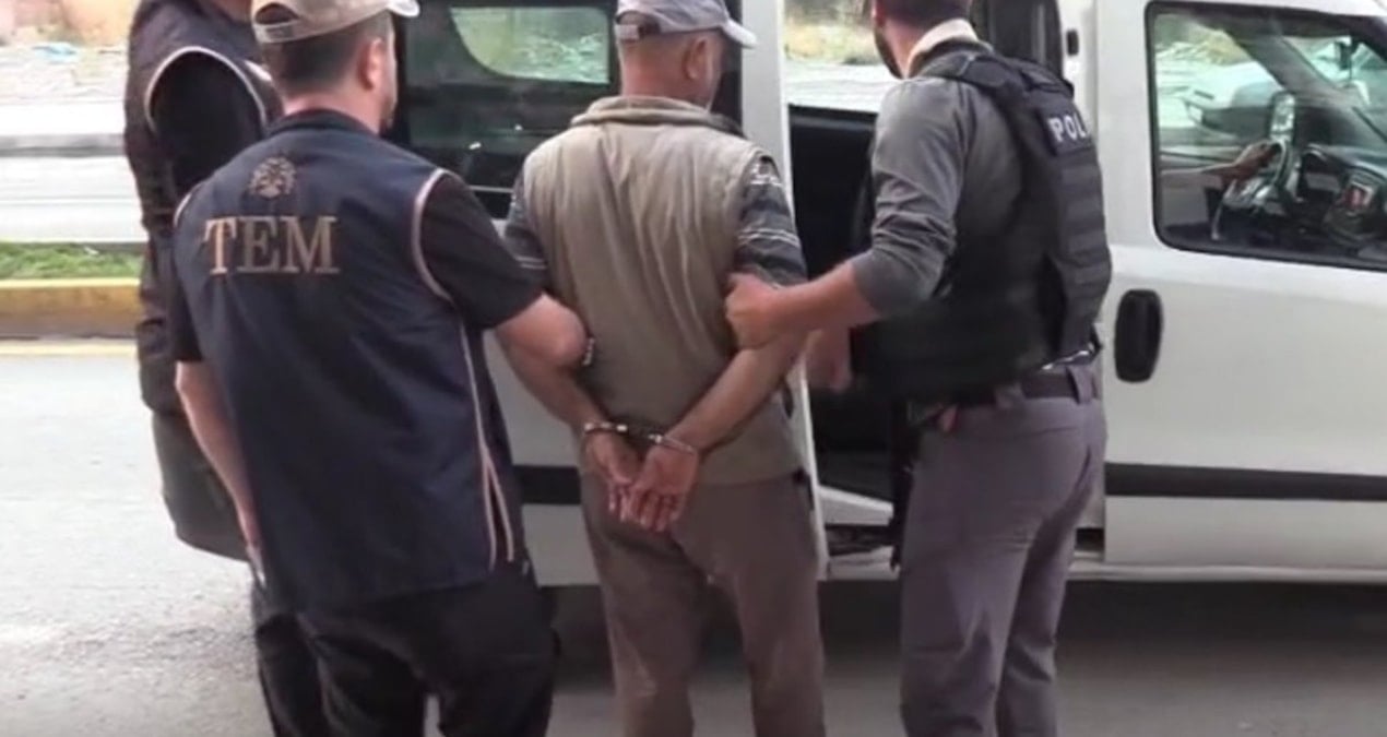 kirmizi bultenle aranan isidli terorist corumda yakalandi BhHm9W8Q