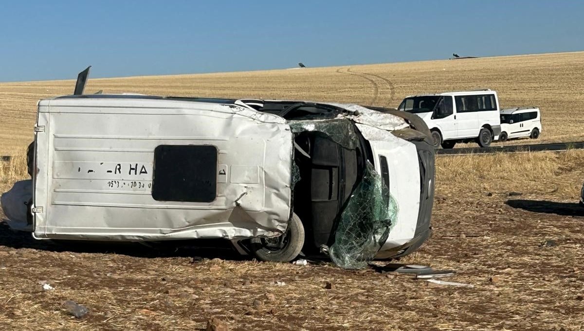 ogrenci servisi sarampole devrildi 9 yarali bmlJOVbz