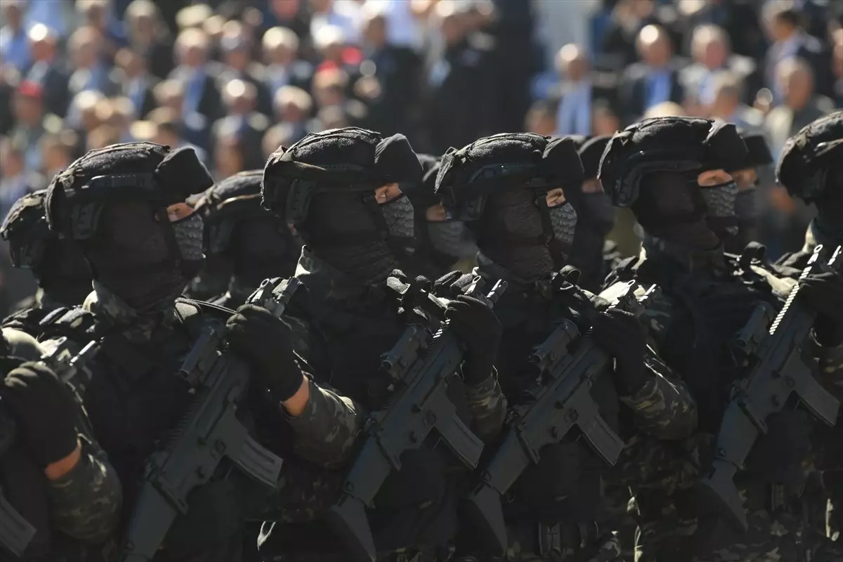 sirbistanda askere gecit toreni DyyDAiiG