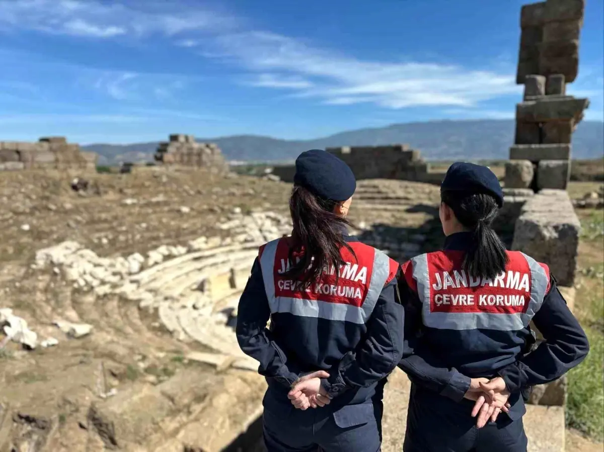 alabanda antik kentinde jandarma kontrol faaliyeti CiuxameG.jpg