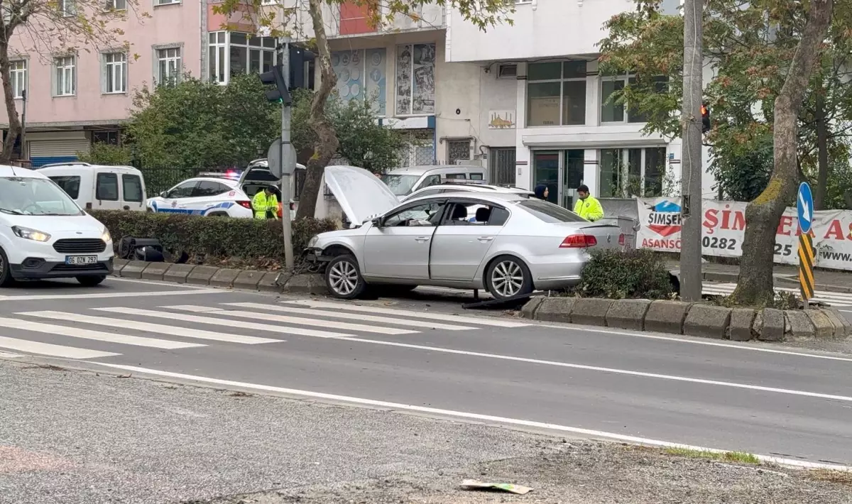 alkollu surucu kazaya karisti yaya gecidinde refuje carpti DsXN1IV1.jpg