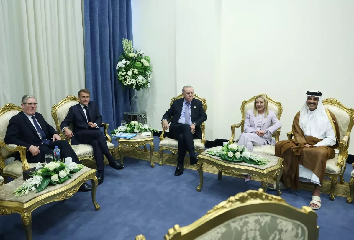 cumhurbaskani erdogan baris icin sarm el seyh zirvesi kapsaminda liderlerle gorustu PxIGzyCD.jpg