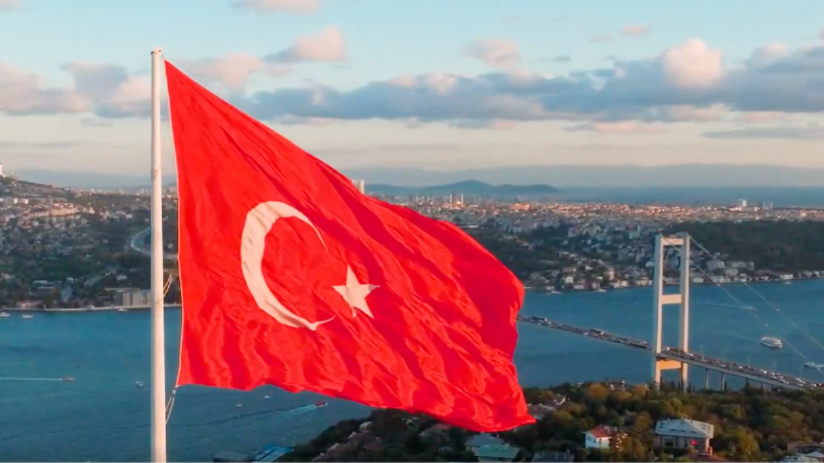 davut gulden cumhuriyet bayrami mesaji hepimizin cumhuriyeti t5PUyggc.jpg