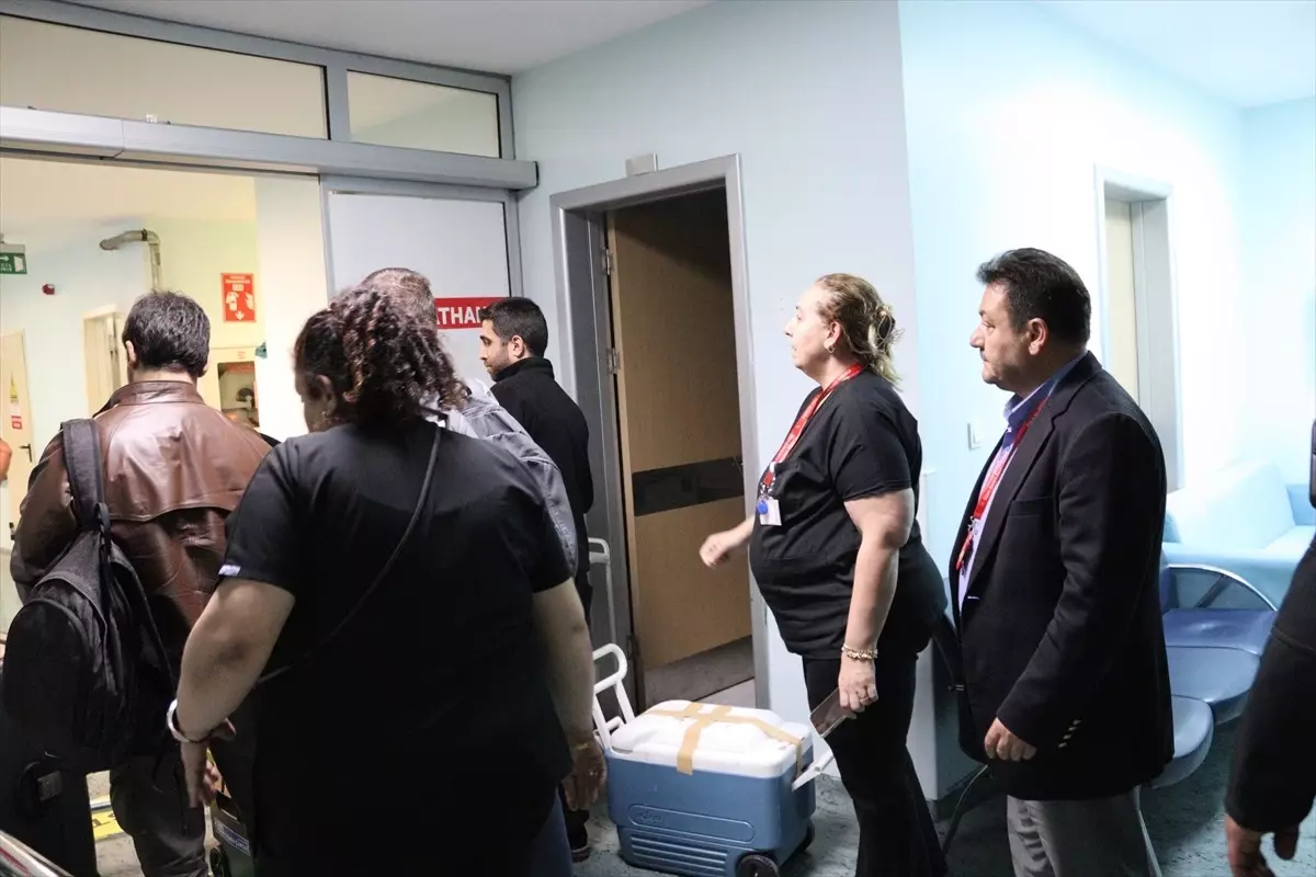 duzcede organ bagisi bir hastanin organlari uc kisiye nakledilecek jRilPIUx