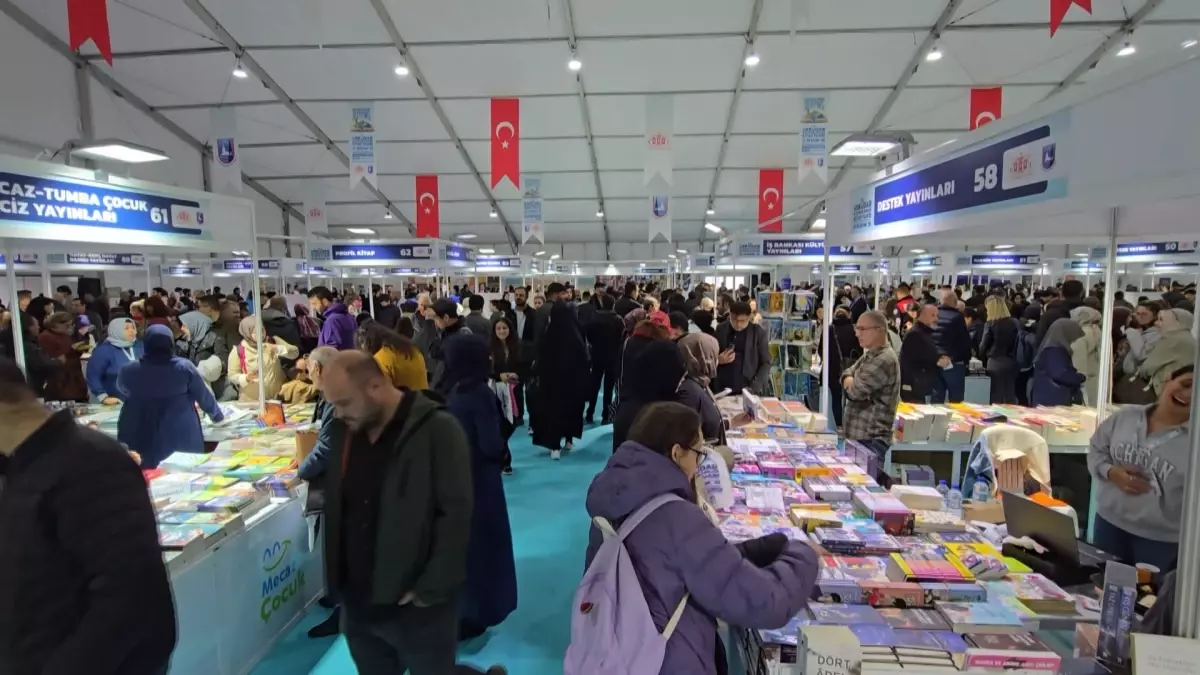 uskudar kitap fuarinda kitap okuma aliskanligina vurgu 4v2U4Gwr