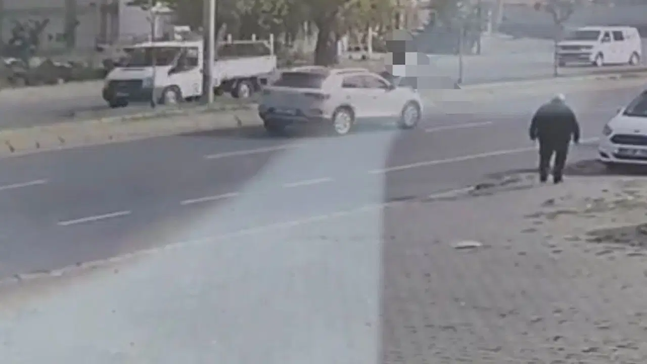 2 gun once dogum gunuydu lise ogrencisi otomobilin carpmasi sonucu hayatini kaybetti Lqg3aPme.jpg