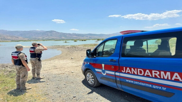 manisada-kayip-alarmi-jandarma-ekipleri-kisa-surede-ulasti-uIVp1bdw