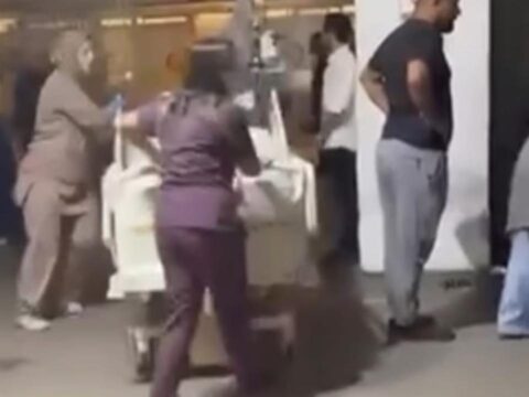 Hastanenin yogun bakim unitesinde korkutan yangin fqfKdcgX