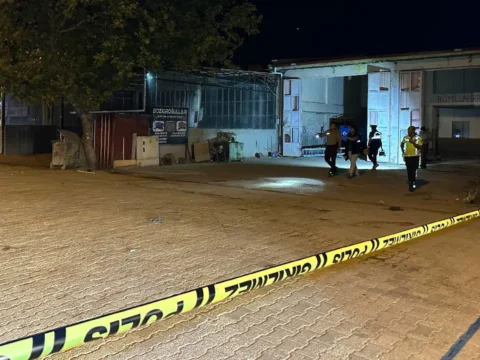 Usakta esnaflar arasinda cikan tartisma kanli bitti 13 yarali ktmOLlHN